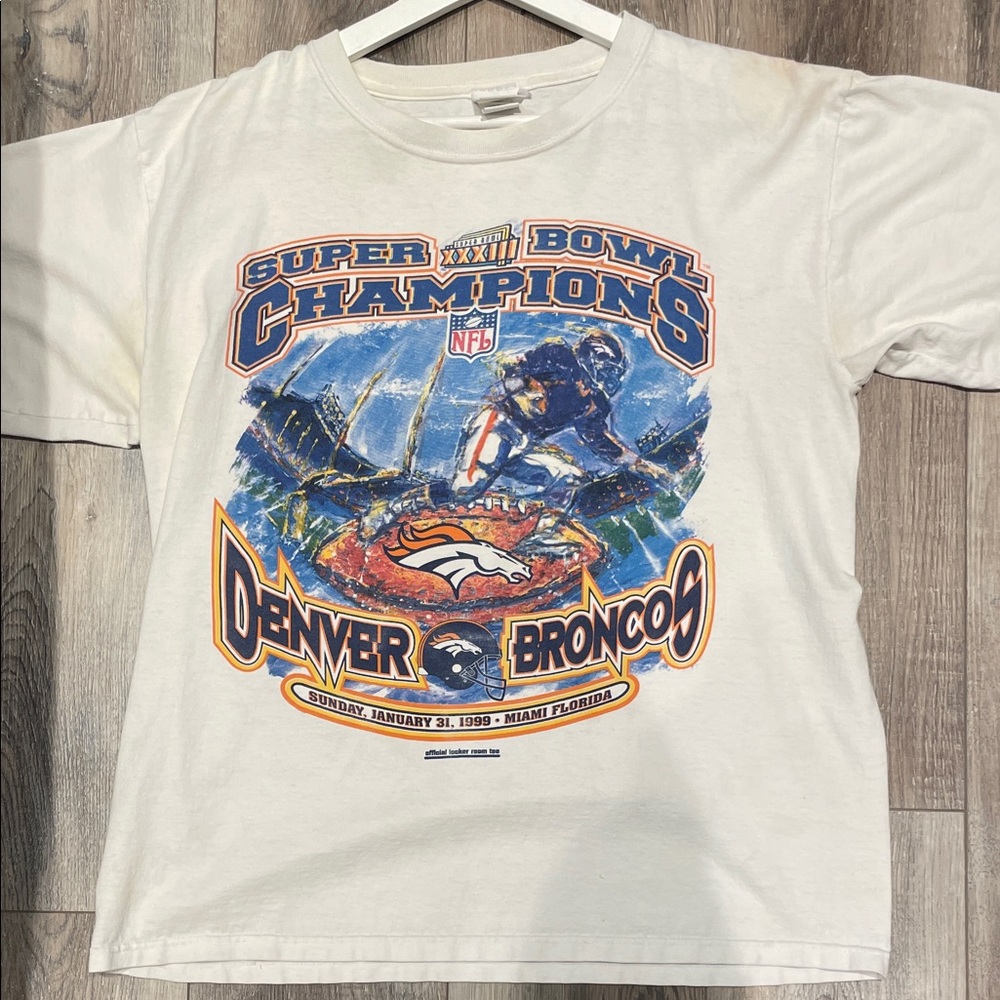STARTER Denver Broncos T Shirt